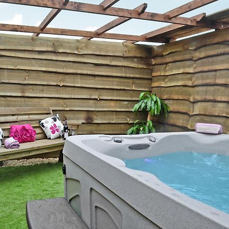 The Stables Villa Bream Luaran gambar